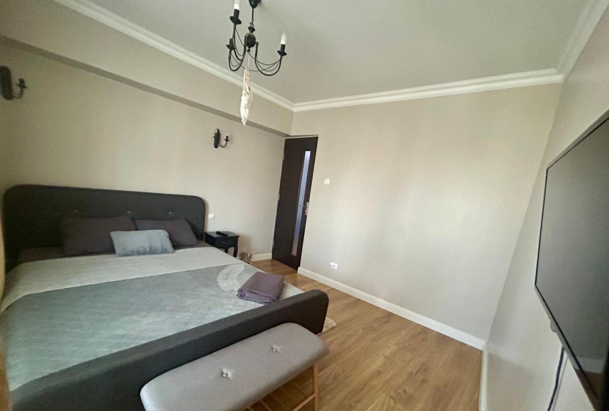 Georgiana'S Central Apartment Bodzavásár Kültér fotó